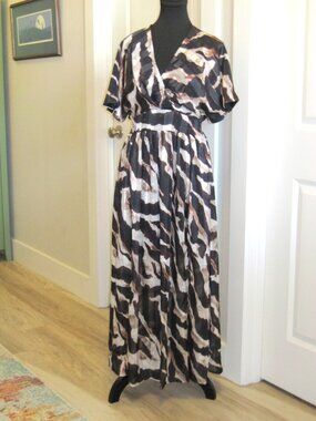 Socialite Flowy Maxi Dress